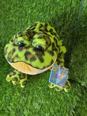 Webkinz FROG w Tags Plush By GANZ